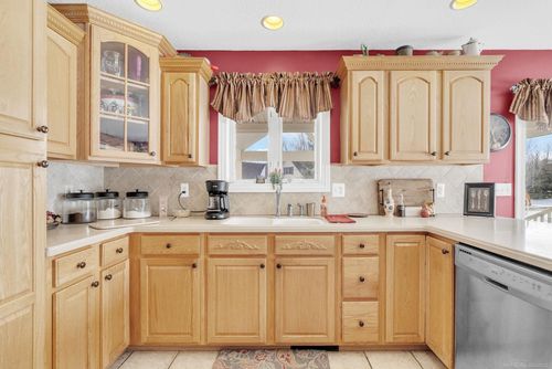 404 Whitetail Ln, Sandusky, MI, 48471-9354 | Card Image