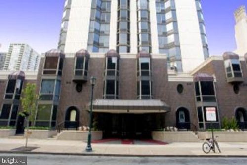 20h-2020 Walnut St, PHILADELPHIA, PA, 19103-5683 | Card Image