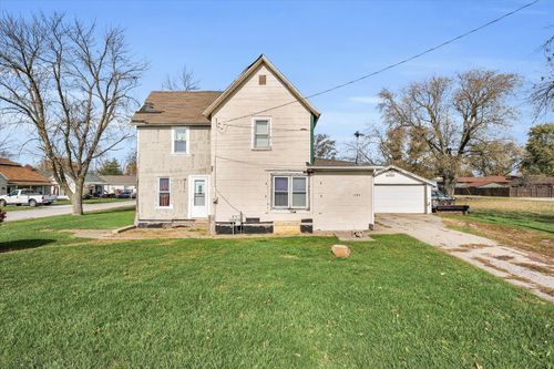 202 State Highway 133, Lovington, IL, 61937-6083 | Card Image