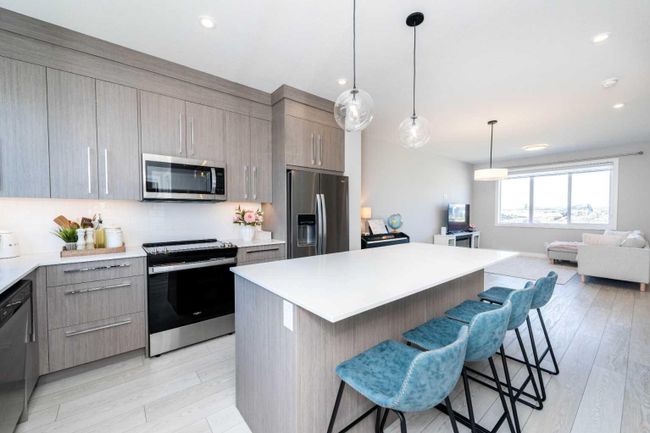 110 Chelsea Mews, Home with 3 bedrooms, 2 bathrooms and 2 parking in Chestermere AB | Image 7
