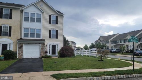 107 N Savanna Dr, POTTSTOWN, PA, 19465-6605 | Card Image