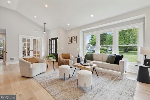 104 Furlong Ave, NEWTOWN SQUARE, PA, 19073-3809 | Card Image