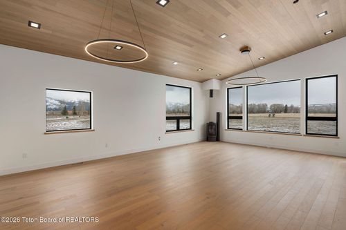 2055 Log Cabin Clb Road, Jackson, WY, 83001 | Card Image