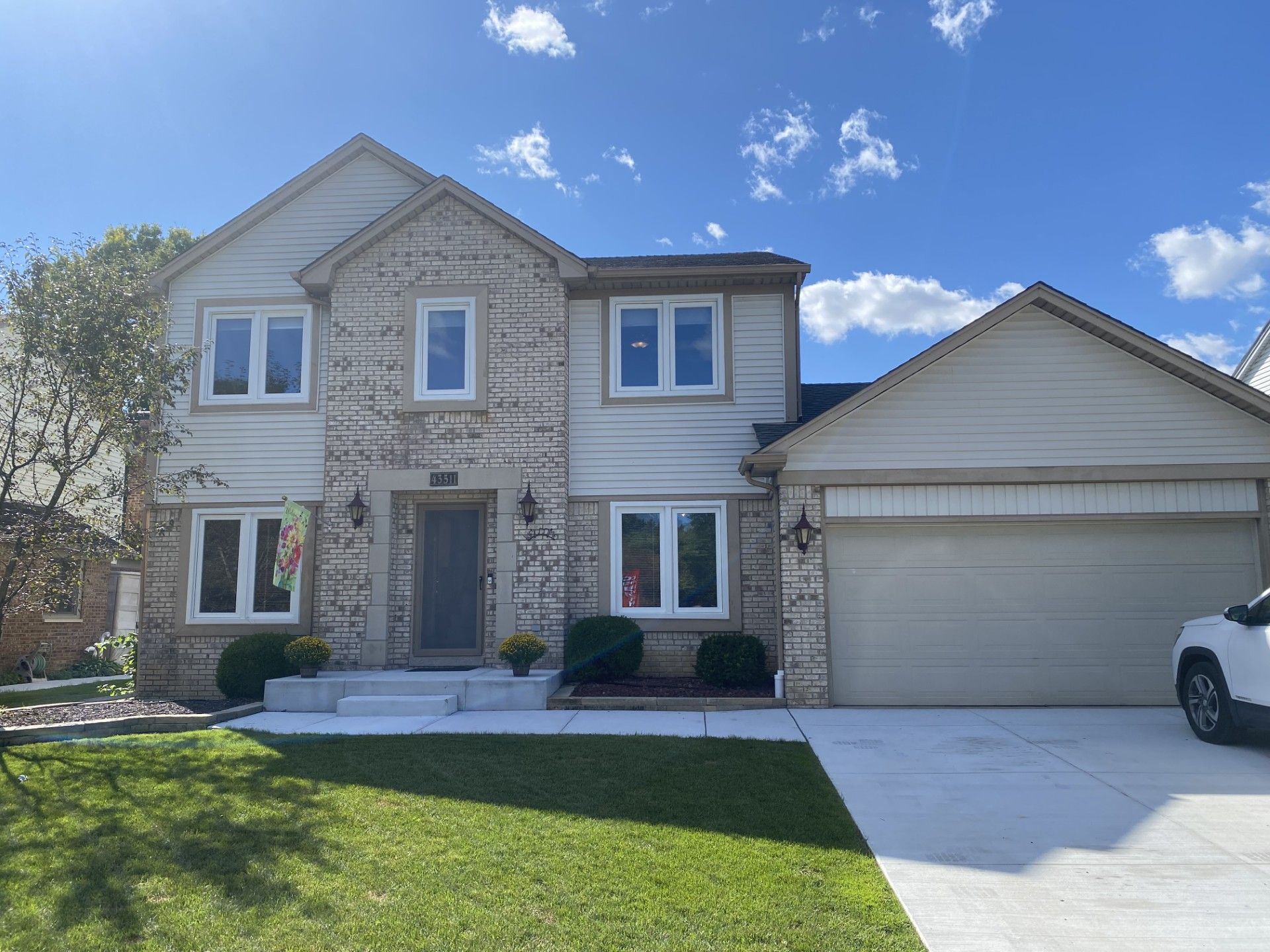 Salt Creek Dr, Clinton Township, MI 48038