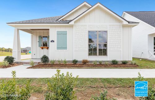 705 Iberia St, Youngsville, LA, 70592-5706 | Card Image