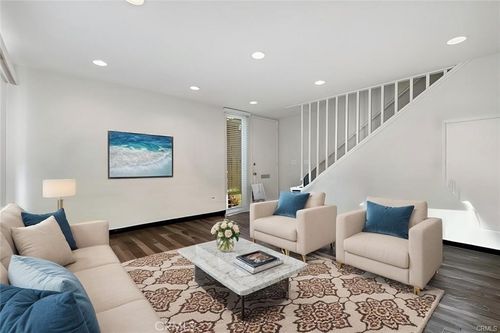 apt-28-15500 Tustin Village Way, Tustin, CA, 92780-4284 | Card Image