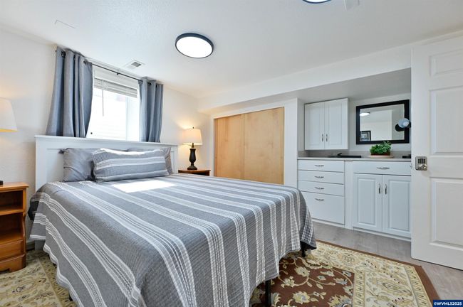 1511 D St Ne, House other with 5 bedrooms, 3 bathrooms and null parking in Salem OR | Image 39