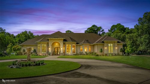 2002 N Cross Dr, Shreveport, LA, 71107-9418 | Card Image