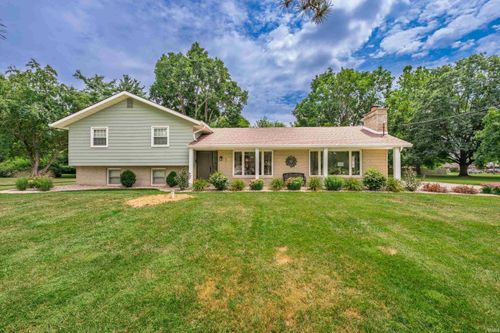 200 N Aspen Ln, Muncie, IN, 47304-9317 | Card Image