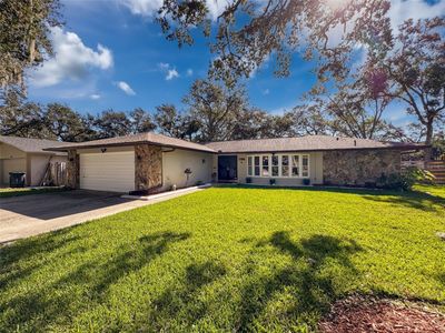 1855 Oak Forest Drive S, House other with 3 bedrooms, 2 bathrooms and null parking in Clearwater FL | Image 2