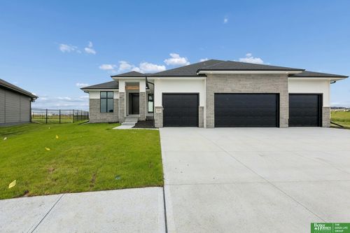 19505 Allied St, Elkhorn, NE, 68022-5068 | Card Image