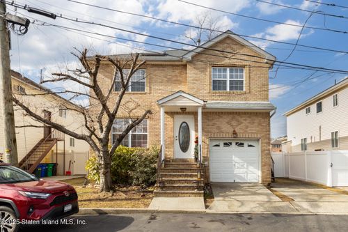 24 Ferguson Ct, Staten Island, NY, 10307-1370 | Card Image
