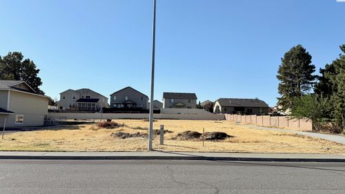 5305 Sw 26th Ave., Kennewick, WA, 99338-0000 | Card Image