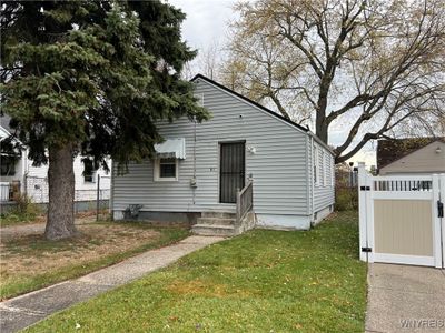 91 Cambridge Avenue, House other with 2 bedrooms, 1 bathrooms and null parking in Buffalo NY | Image 2