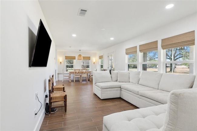 24282 Highway 1057, House other with 2 bedrooms, 2 bathrooms and null parking in Kentwood LA | Image 6