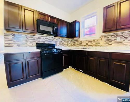 464 Avon Ave, Newark, NJ, 07108-1153 | Card Image
