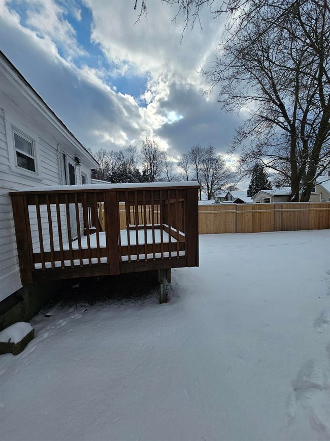109 Charles St, House other with 3 bedrooms, 2 bathrooms and null parking in Bennington VT | Image 17
