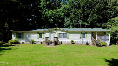 2027 Snowflake Rd, Gate City, VA, 24251-5377 | Card Image