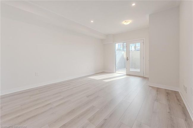 B025 - 142 Foamflower Pl, Townhouse with 3 bedrooms, 2 bathrooms and 1 parking in Waterloo ON | Image 12