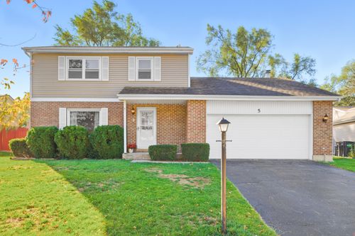 5 Canterbury Ct, Streamwood, IL, 60107-1076 | Card Image