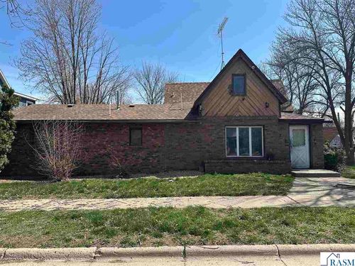 202 N Lincoln St, Lake Crystal, MN, 56055-2100 | Card Image