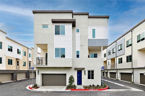 7266 Pointbreak Drive, Huntington Beach, CA, 92647 | Card Image