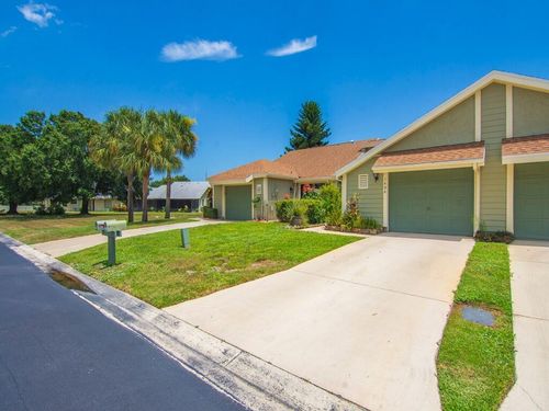 1494 Se Colchester Cir, Port St Lucie, FL, 34952-4255 | Card Image