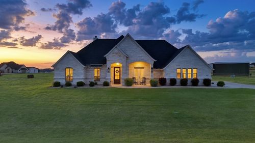 3076 Infinity Dr, Weatherford, TX, 76087-8140 | Card Image