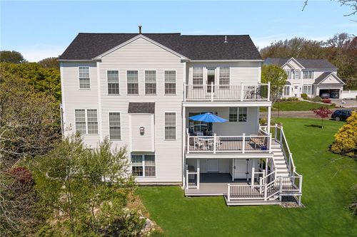 61 Schooner Cove Ln, Narragansett, RI, 02882-5552 | Card Image