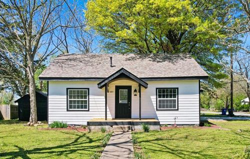 401 S Brewer St, Vinita, OK, 74301-4157 | Card Image
