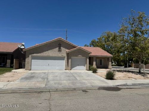 2759 Legends Way, Lancaster, CA, 93536 | Card Image