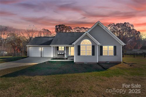 391 Brook Glen Dr, Mooresville, NC, 28115-7180 | Card Image