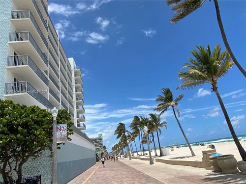 apt-701-400 N Surf Rd, Hollywood, FL, 33019-1437 | Card Image