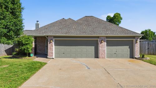 302 37th Pl, Sand Springs, OK, 74063-2871 | Card Image