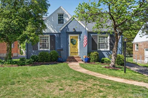 451 Julian Pl, Kirkwood, MO, 63122-2916 | Card Image