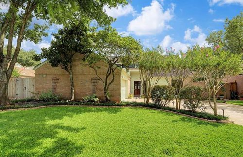 12111 Olympia Drive, Houston, TX, 77077 | Card Image