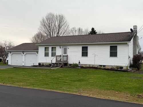 42 Birch St, Bradford, VT, 05033-9027 | Card Image