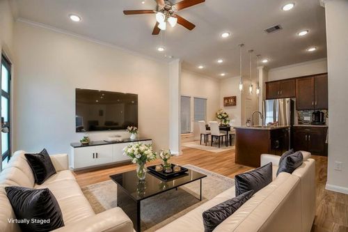 a-3708 Easy St, Houston, TX, 77026-4144 | Card Image