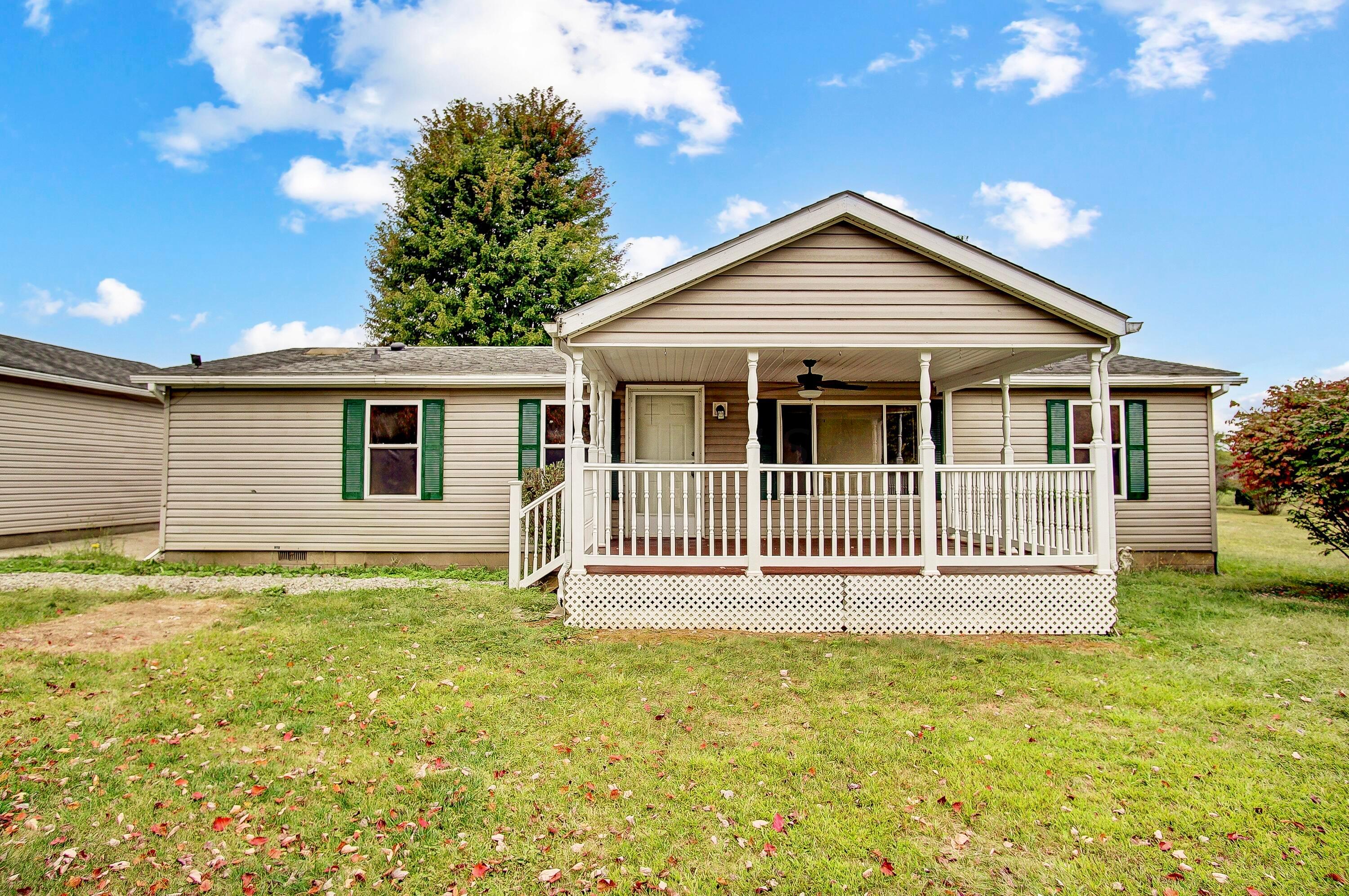 School House Rd, Frazeysburg, OH 43822
