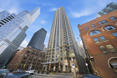 2907-440 Wabash Ave, Chicago, IL, 60611-3557 | Card Image