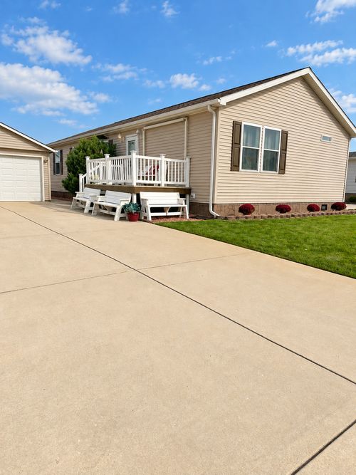 10864 W Turnberry Drive, Frankfort, IL, 60423 | Card Image