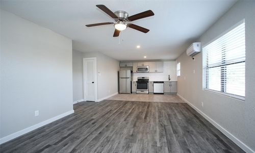 apt-11-5201 Crawford St, Houston, TX, 77004-5852 | Card Image