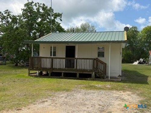 707 W Houston Ave, Seadrift, TX, 77983-3786 | Card Image