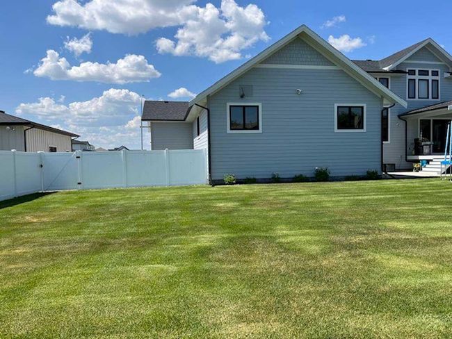 55 n 300 W, House other with 5 bedrooms, 4 bathrooms and 3 parking in Raymond AB | Image 17