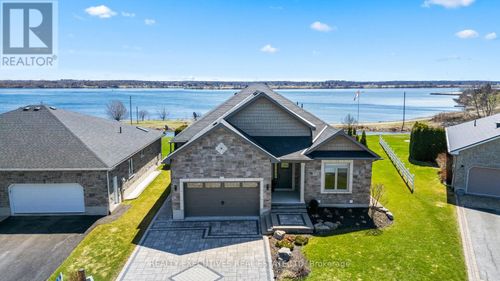 13 Flett St, Cardinal, ON, K0E1E0 | Card Image