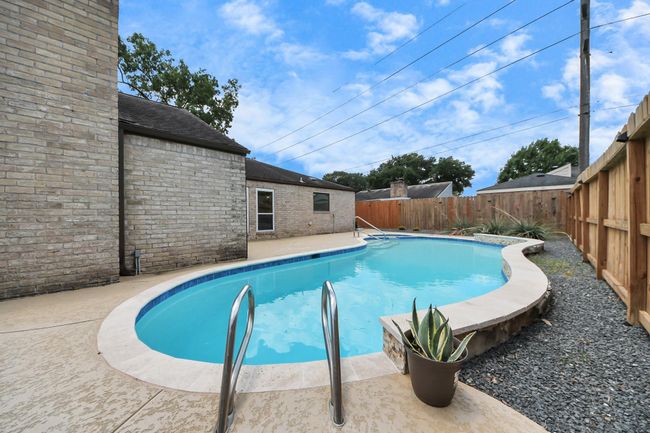 Pool | Image 47