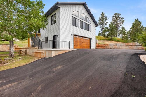 231 Powderhorn Ct, Spearfish, SD, 57783-9465 | Card Image