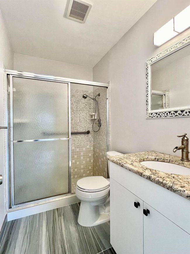 8840 Belle Aire Drive, Home with 2 bedrooms, 2 bathrooms and null parking in Boca Raton FL | Image 11