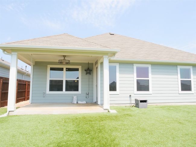 Backyard porch | Image 31