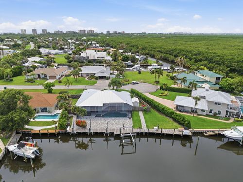 117 Queen Elizabeth Ct, Hutchinson Island, FL, 34949-8325 | Card Image